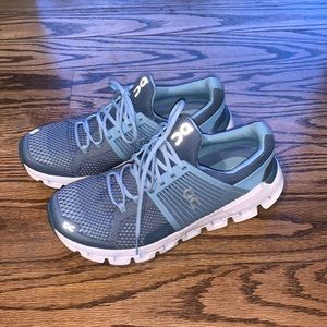 Cloudswift On Cloud Sneakers in Sky